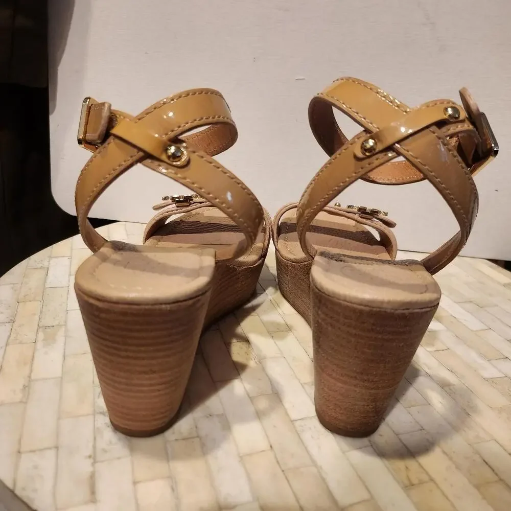 Tory Burch patent leather wedge sandals size 6.5